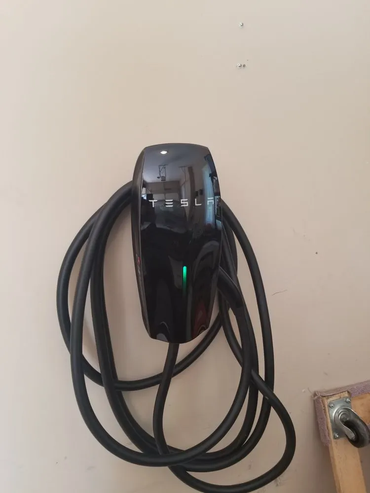 Slide of S & S Electrical Services