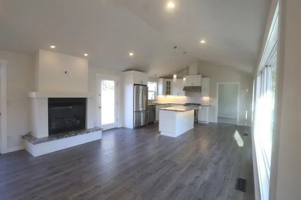 S Tarantino Electric