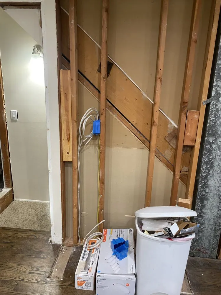 Slide of Sa Sanders Electrical