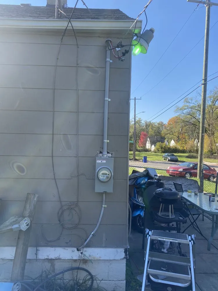 Slide of Sa Sanders Electrical