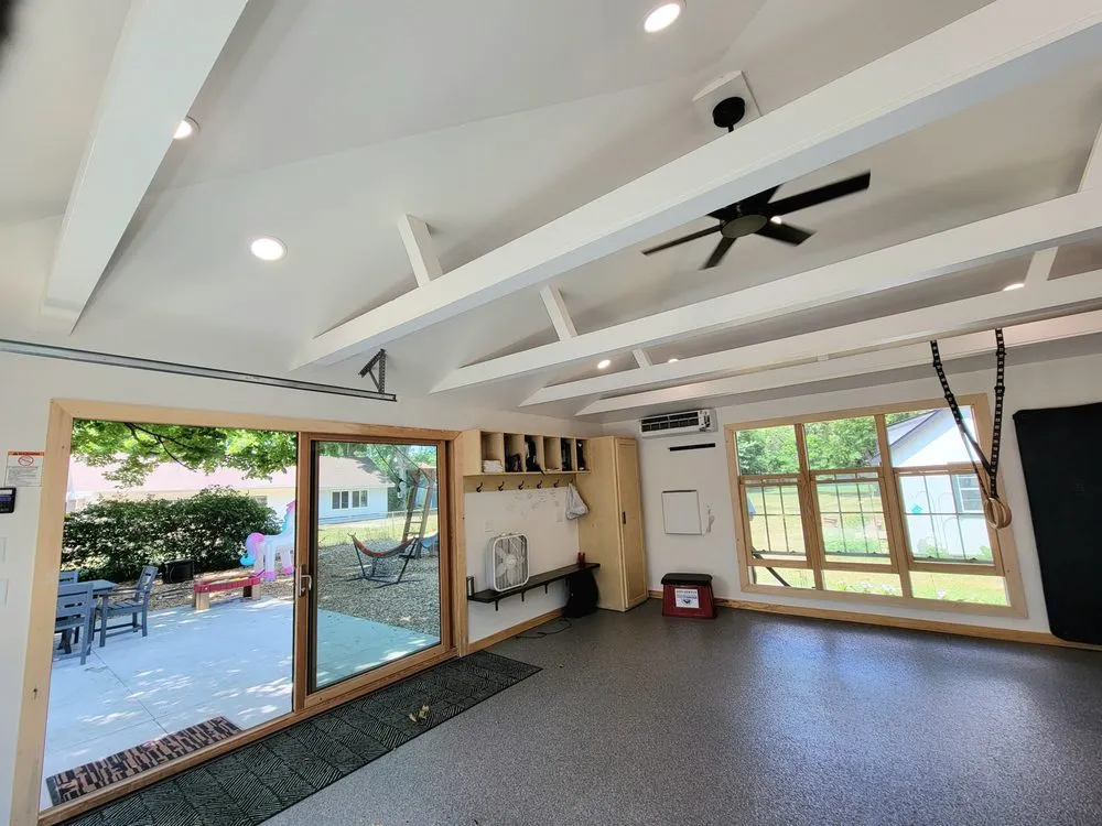 Slide of Sabrius Electric