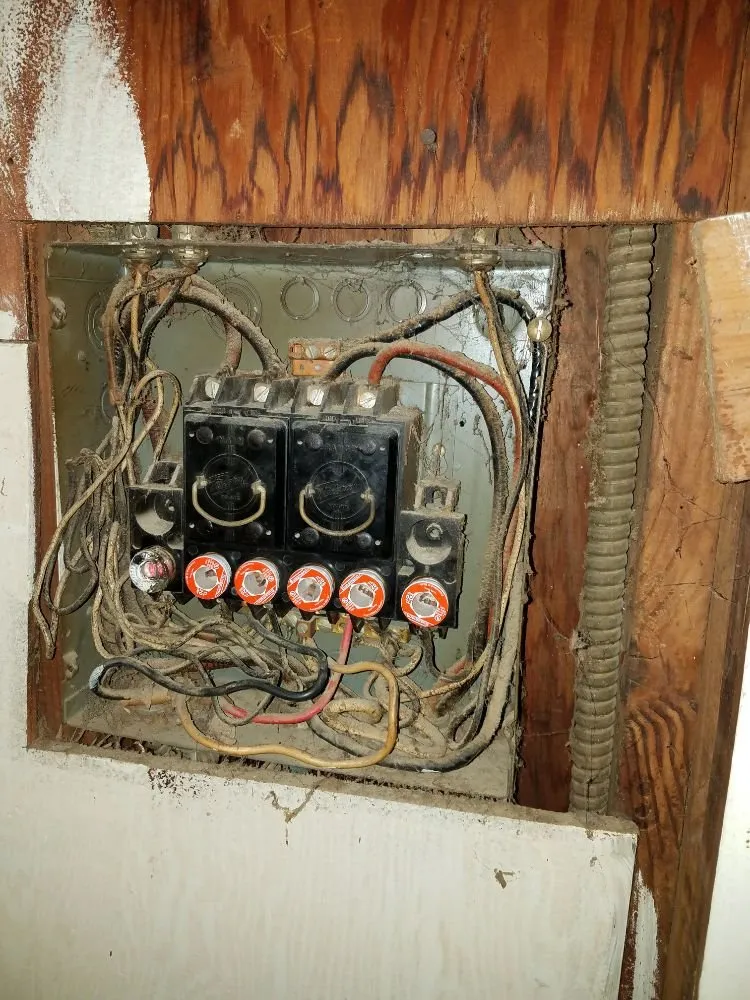 Trusted panel upgrade service in ,  - Safe and Sound Electric