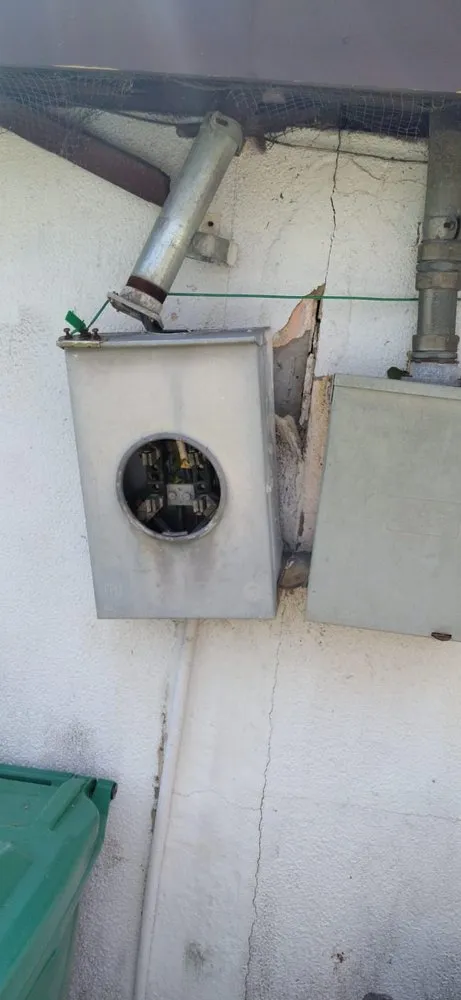 Slide of Safe Handyman Services