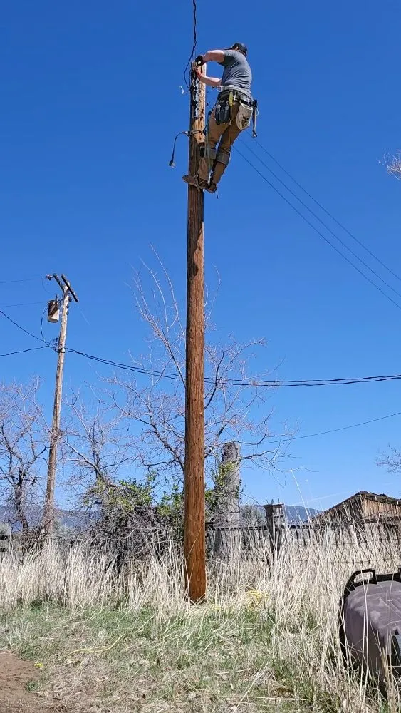 Slide of Safeguard Electric