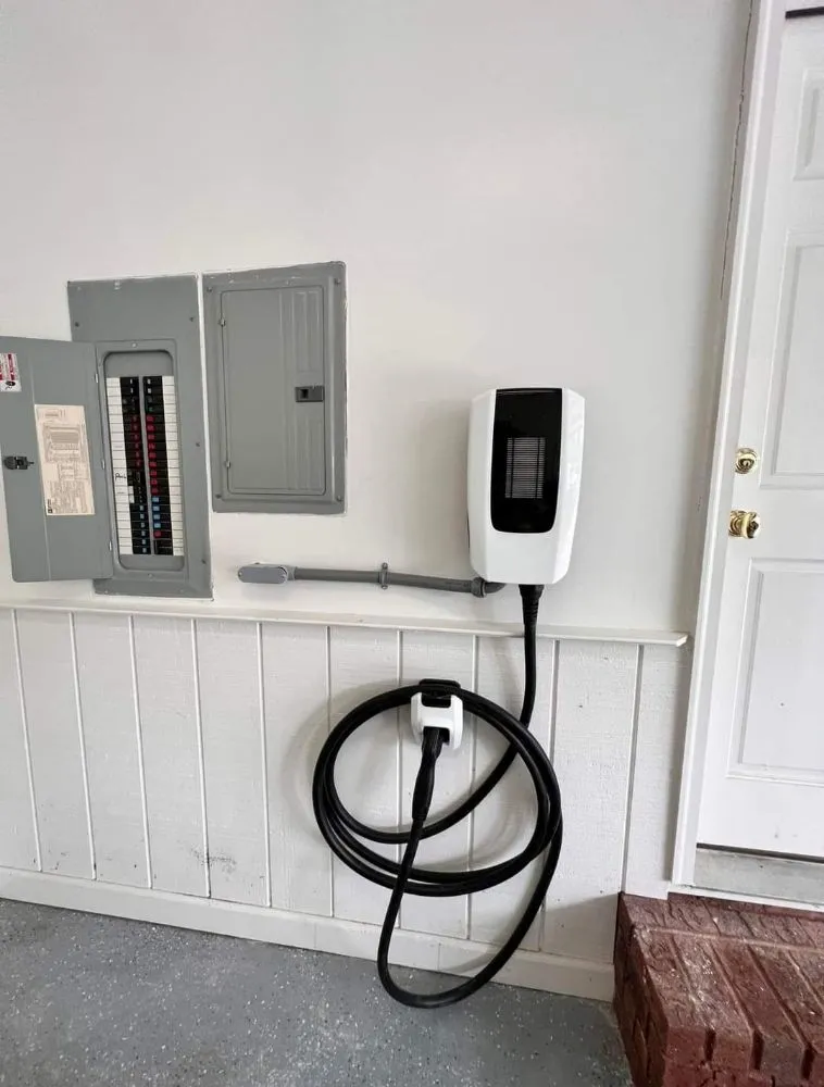 Affordable electrician providing wiring installation in Arden-Arcade, CA - Safi Electrician and Plumbing