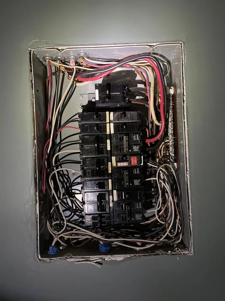 Slide of Saft Electric