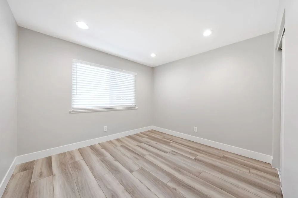 Slide of Sagan Electric