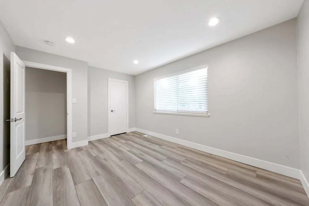 Slide of Sagan Electric