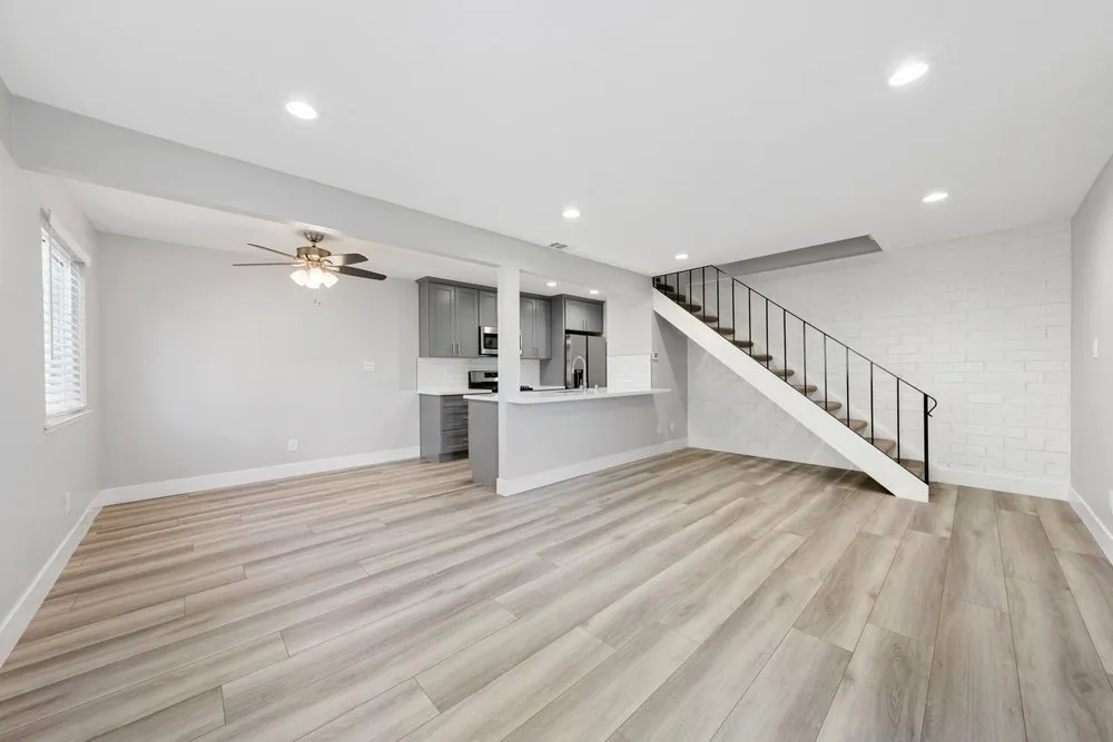 Slide of Sagan Electric