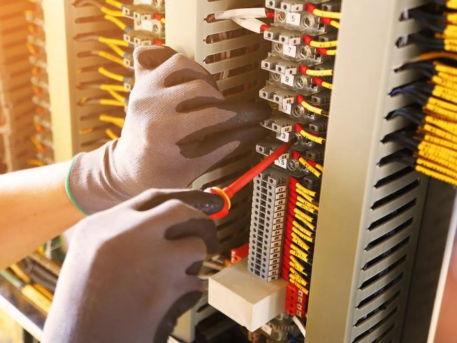 Slide of Sager Service