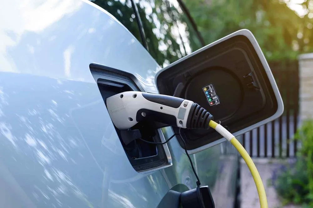 Slide of Sakazaki Electrical Repair Expert