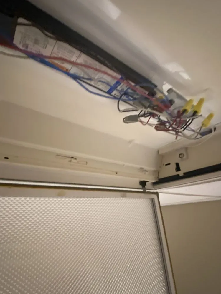 Slide of Saladino Electric