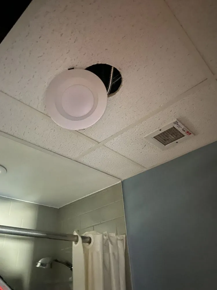 Slide of Saladino Electric