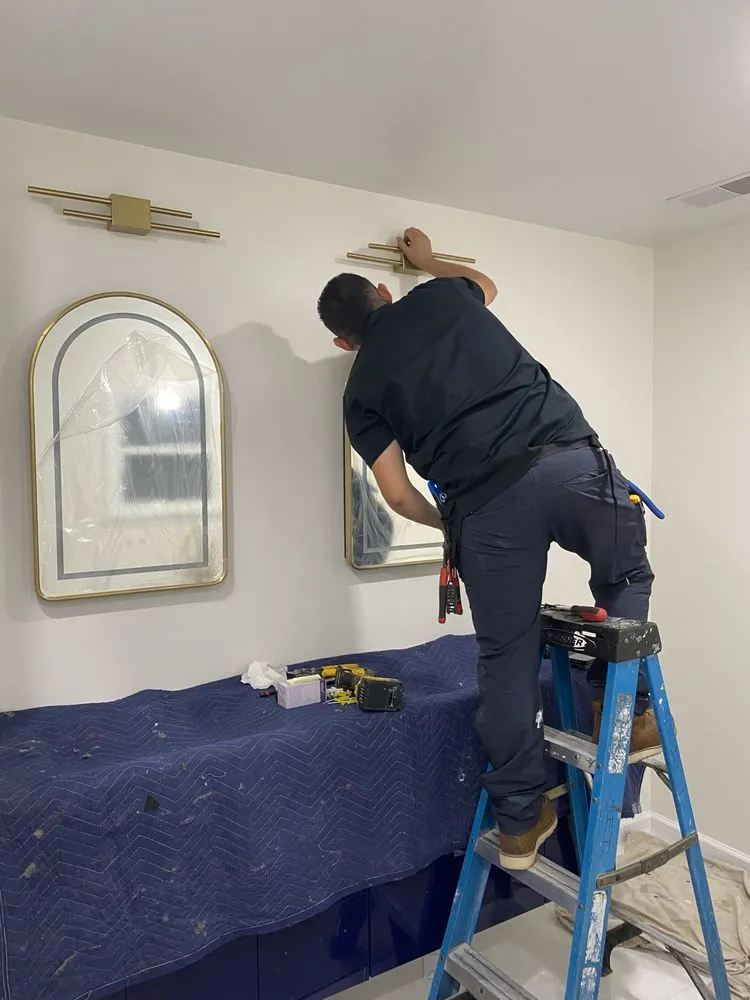 Slide of Salazar Electric