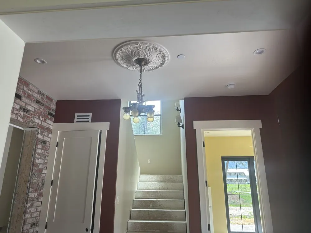 Slide of Salazar Electric