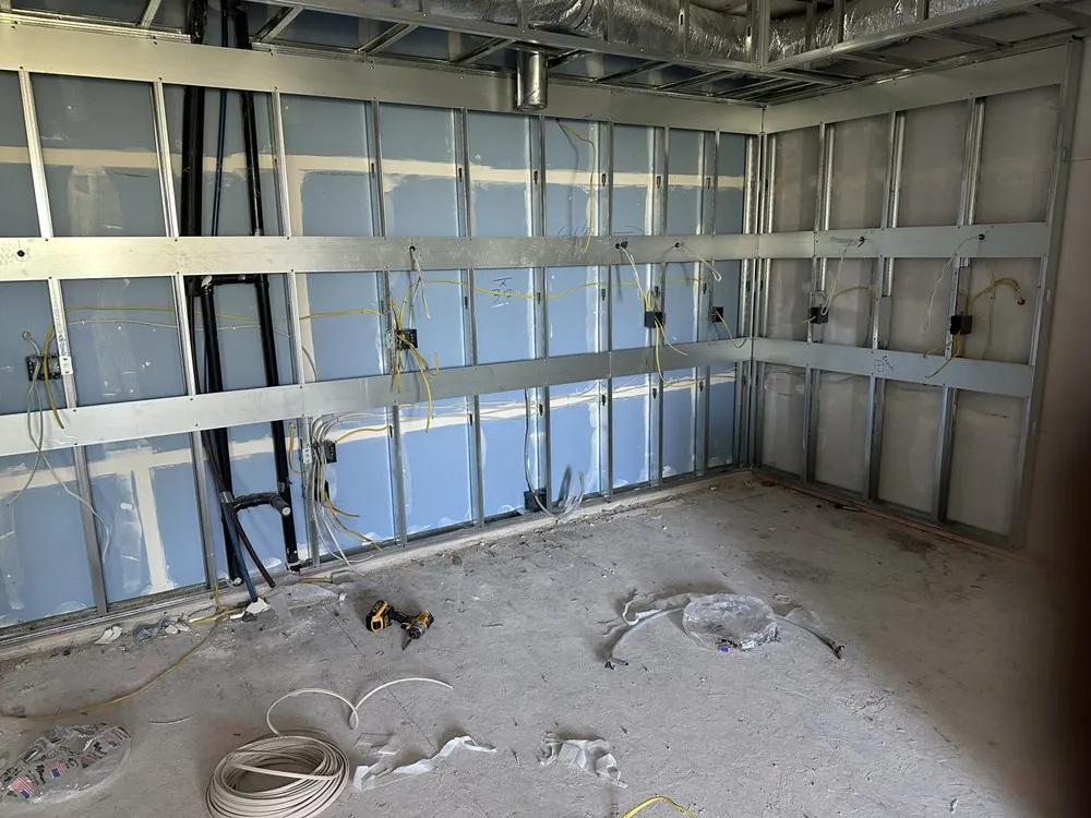 Slide of Salazar Electric