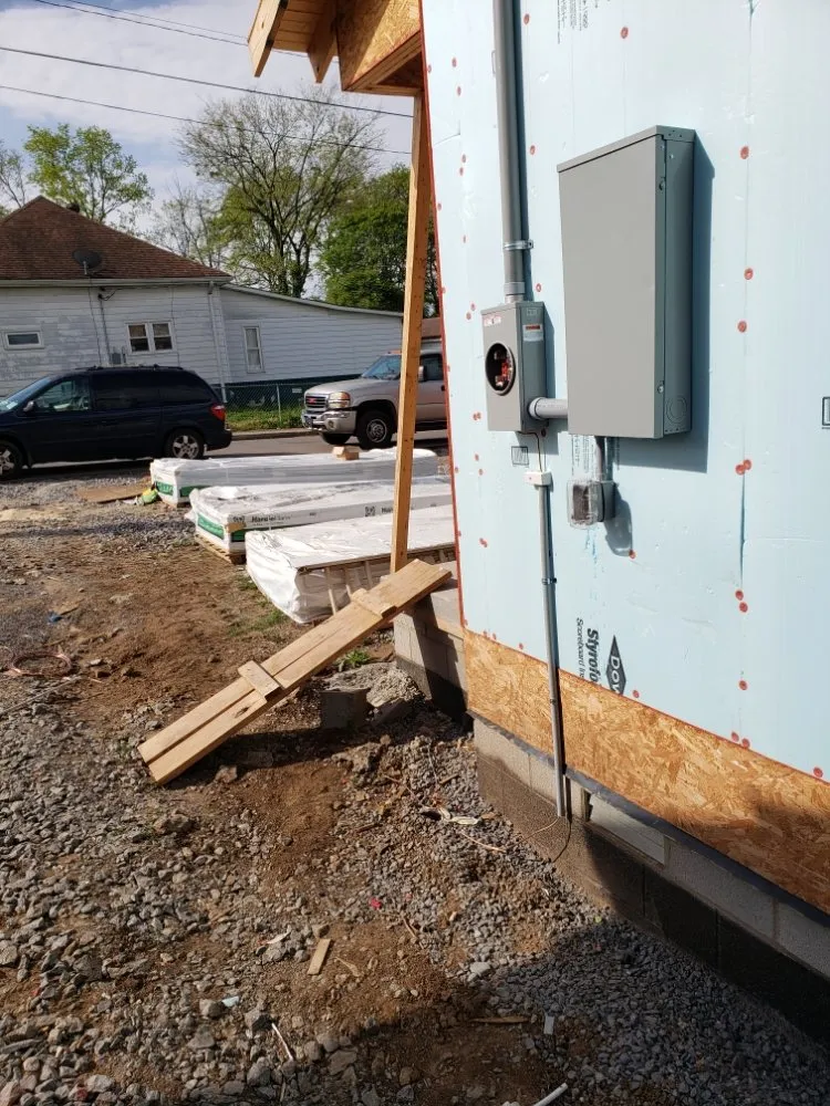 Slide of Salazar Electric