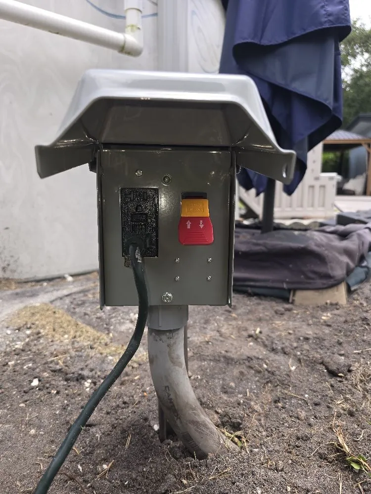 Professional electrician providing lighting installation in , 