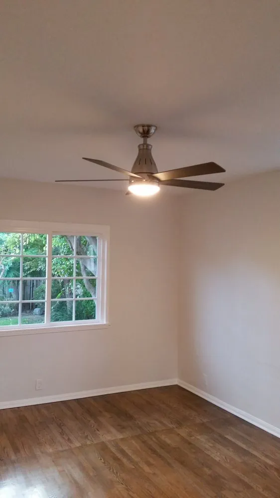 Slide of Sal's Electrical