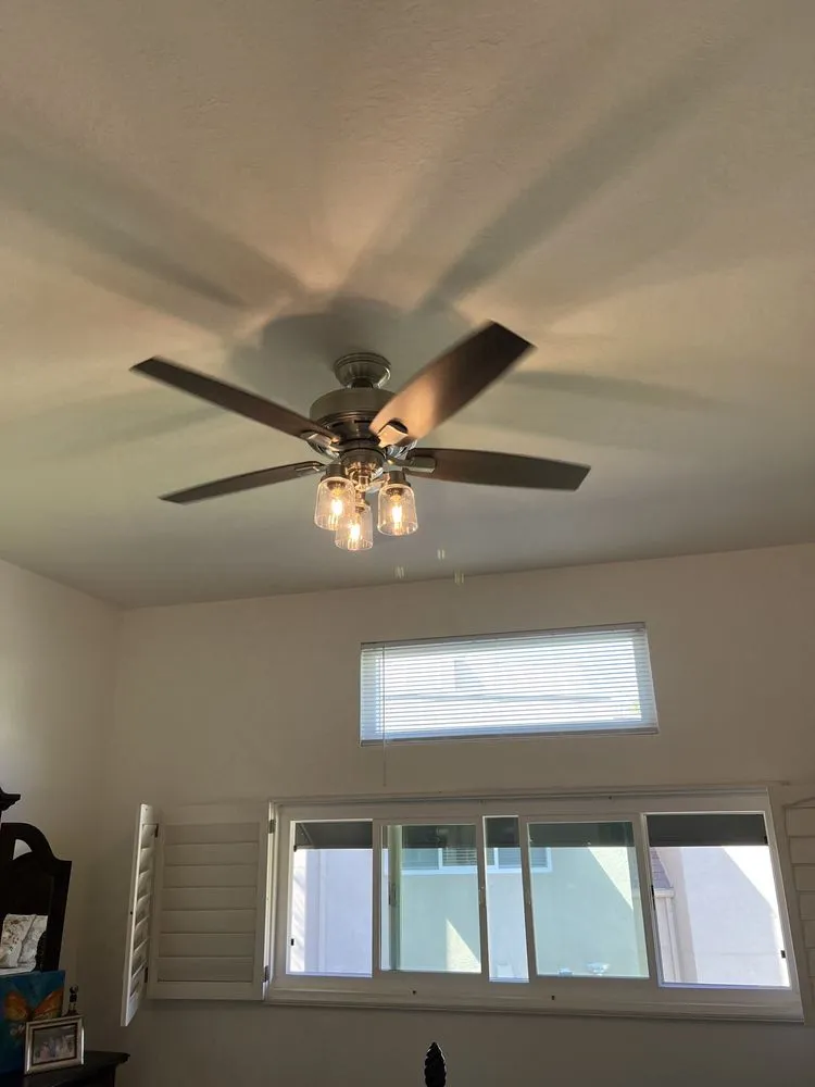 Slide of Salt N Light Electric