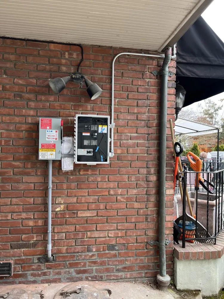 Slide of Sam Electric