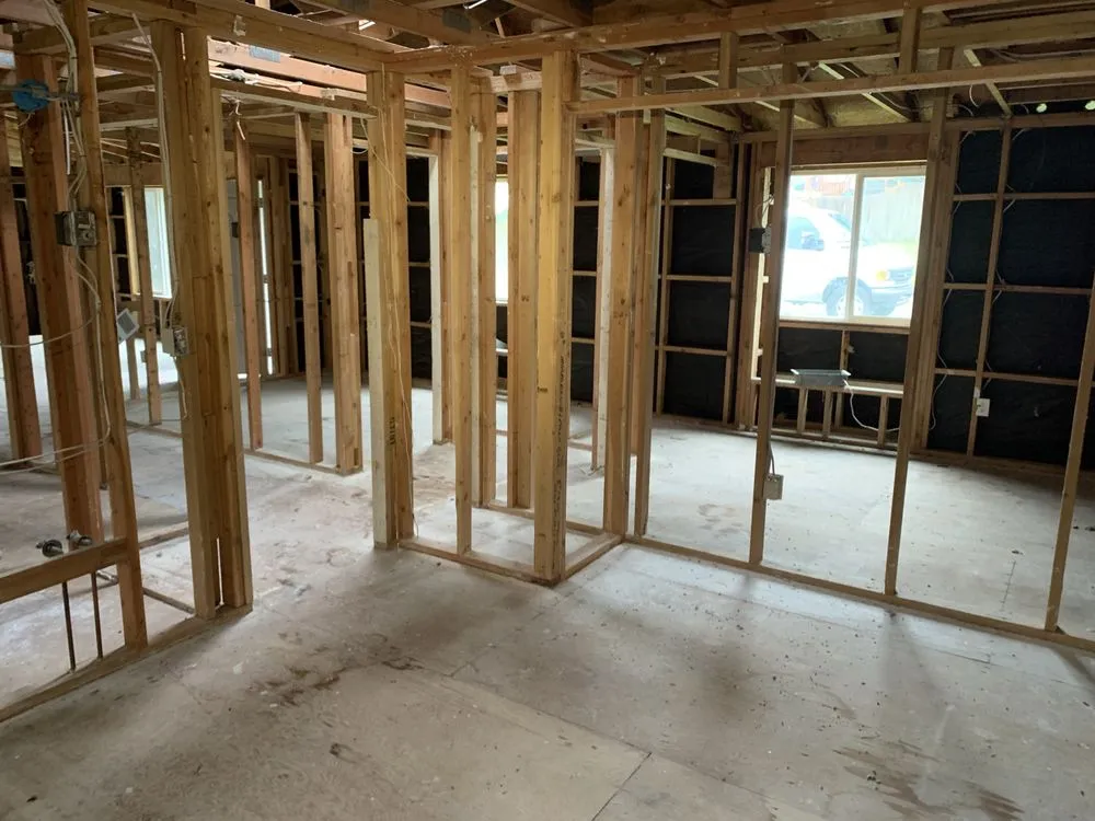 Slide of Sam Electric