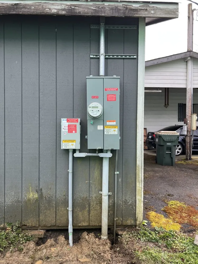 Slide of Sam Electric