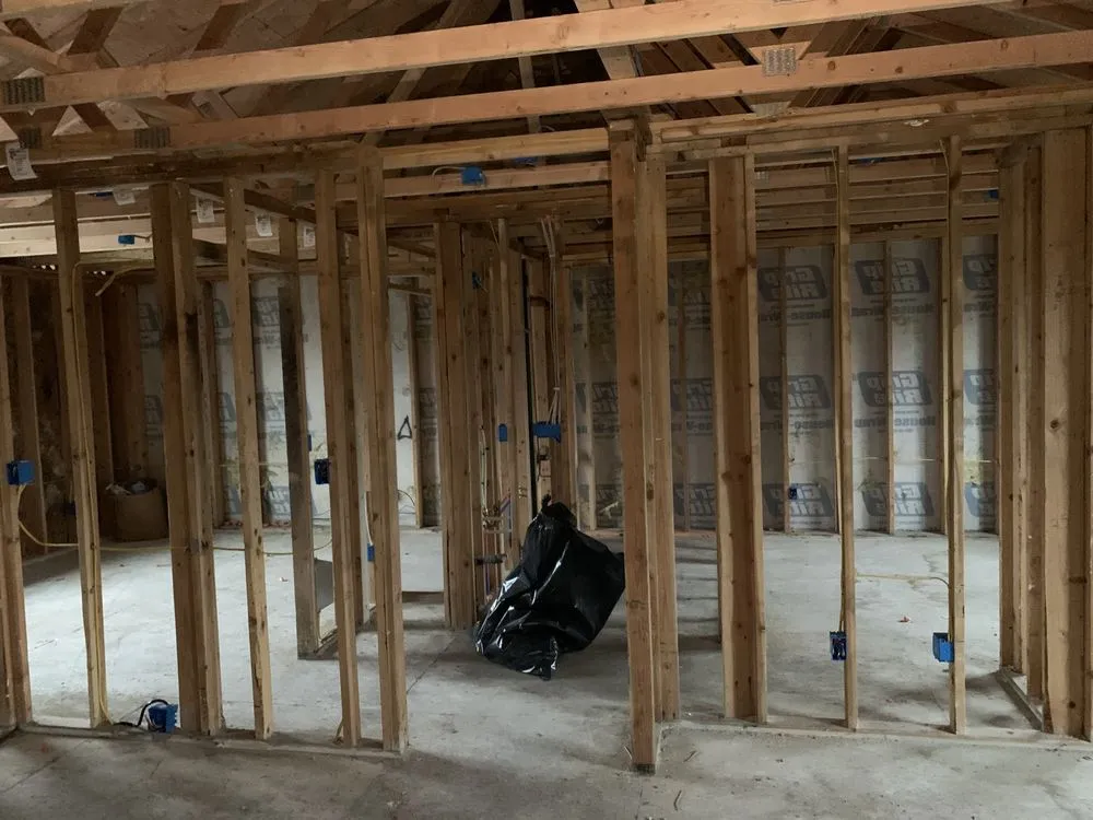 Slide of Sam Electric