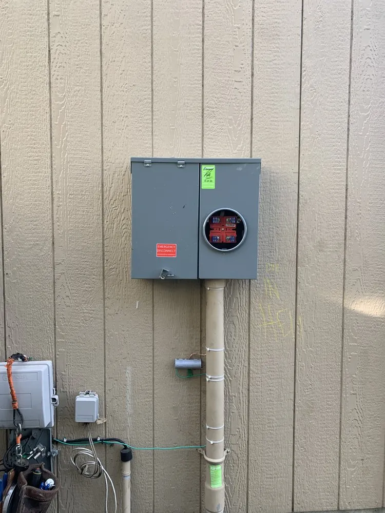 Slide of Sam Electric