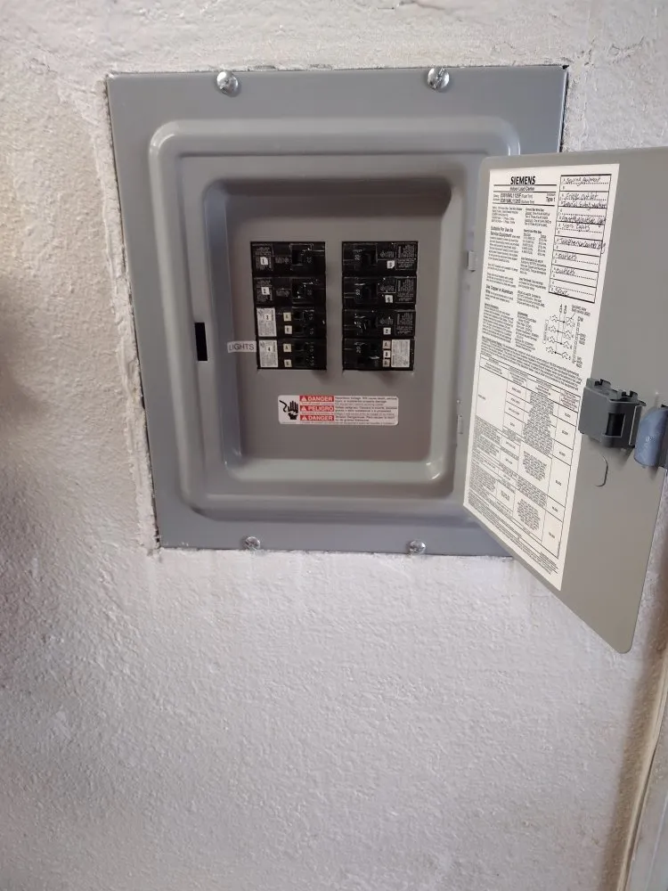 Slide of Samarah Tech