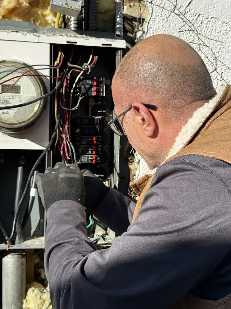 Slide of Sammy Electrical Services