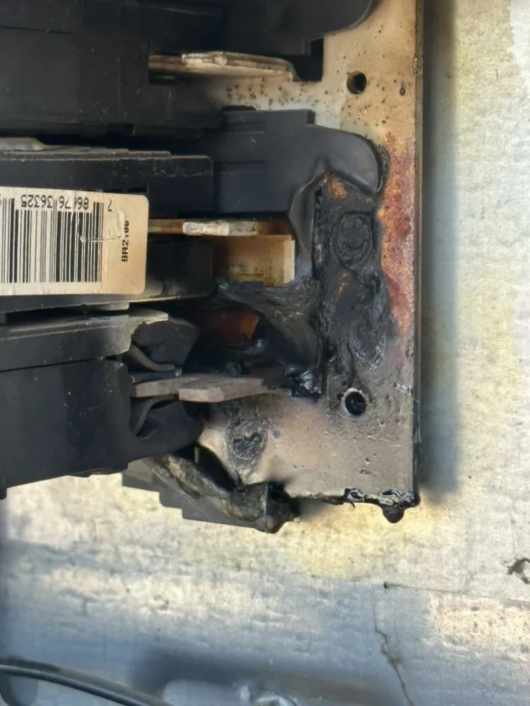 Slide of SamNoa Electric