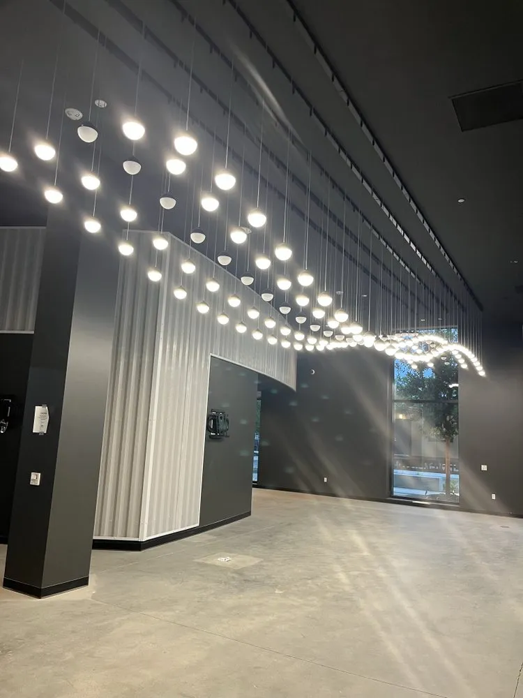 Slide of SamNoa Electric