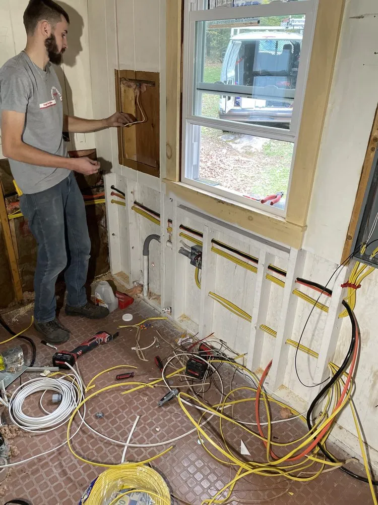 Reliable electrician providing outlet and switch repair in Montgomery, MA - Sams Electrical