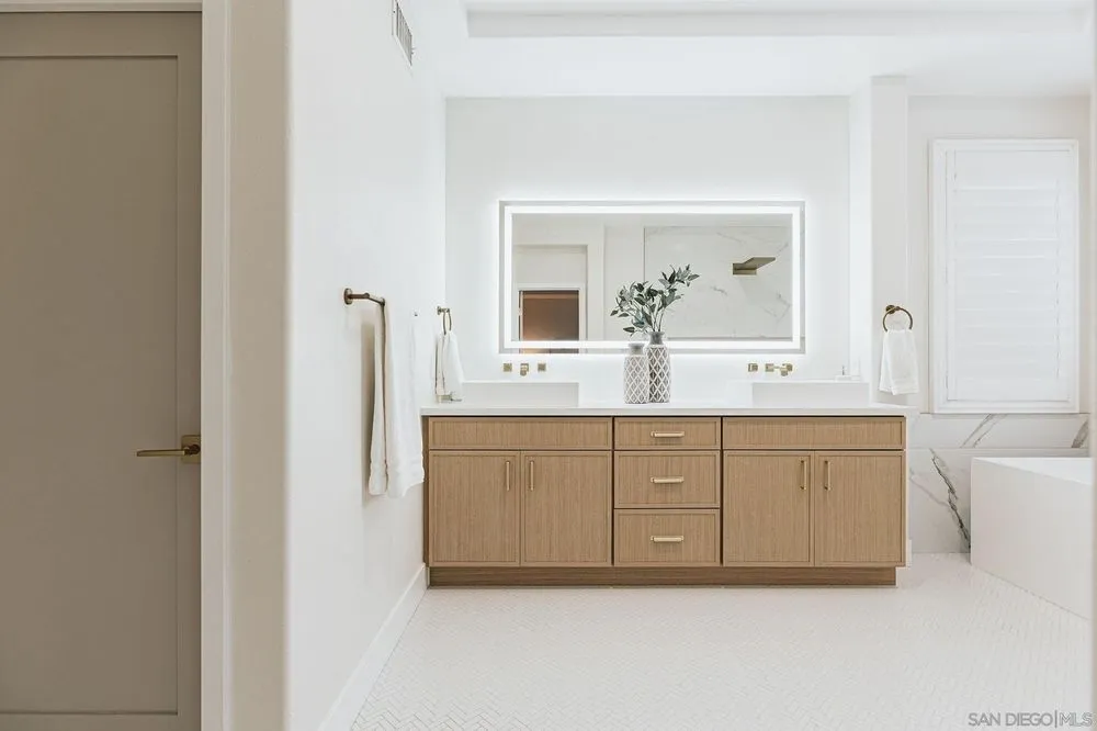 Slide of San Diego Electrical Services