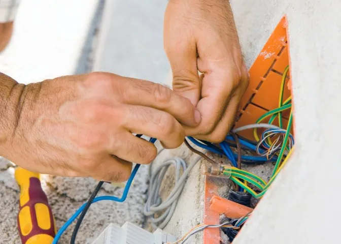 Slide of San Diego Pro Electric