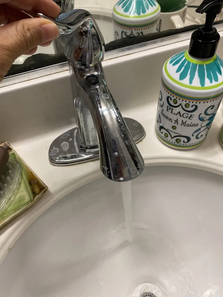 Affordable electrician providing circuit breaker repair in , 