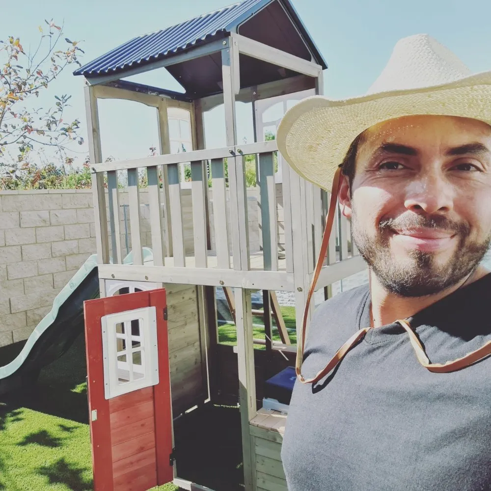 Slide of San Dimas Handyman