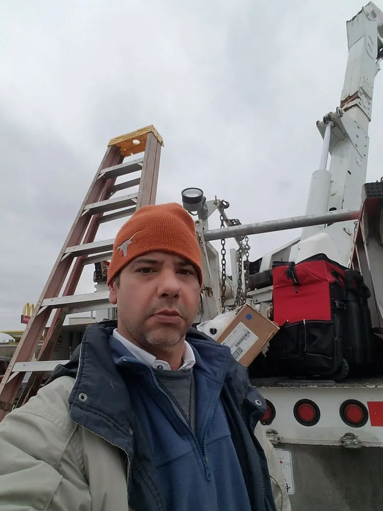 Slide of Sanchez Residential Lighting and Repairs