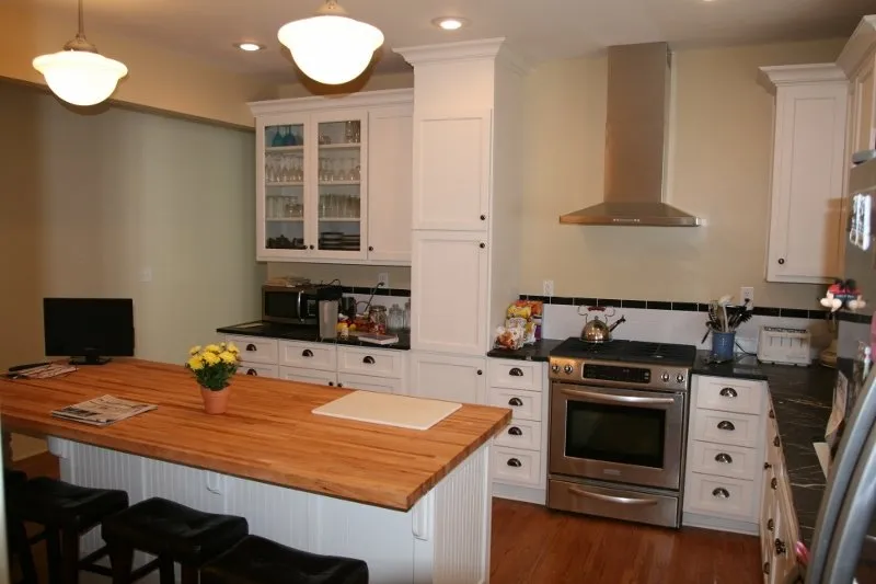 Reliable emergency electrical service service in Gurley, AL - Sanctuary Woods Cabinets