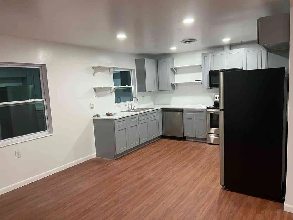 Slide of Sani Multiservices