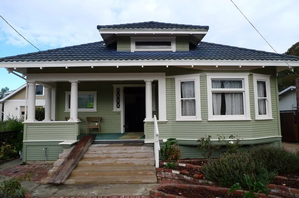 Slide of Santa Cruz Green Builders