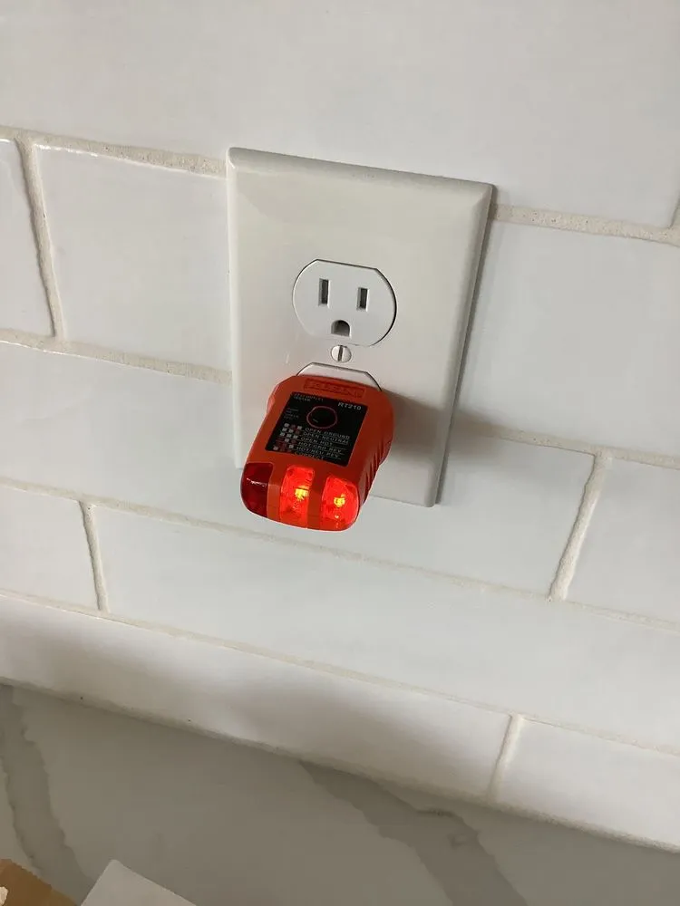 Slide of Santa Monica Electrician Service