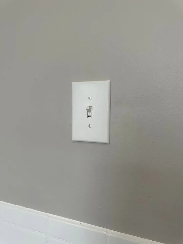 Slide of Santa Monica Emergency Electrician