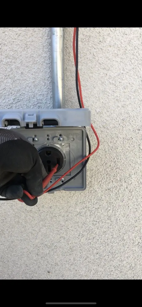 Professional electrician providing outlet and switch repair in Los Nietos, CA - Santana’s Electric