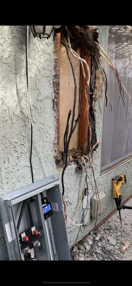 Licensed emergency electrical service in Los Nietos, CA by Santana’s Electric