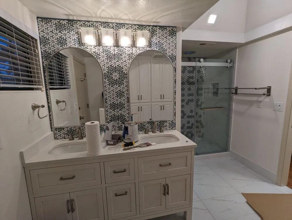 Slide of Santi Construction