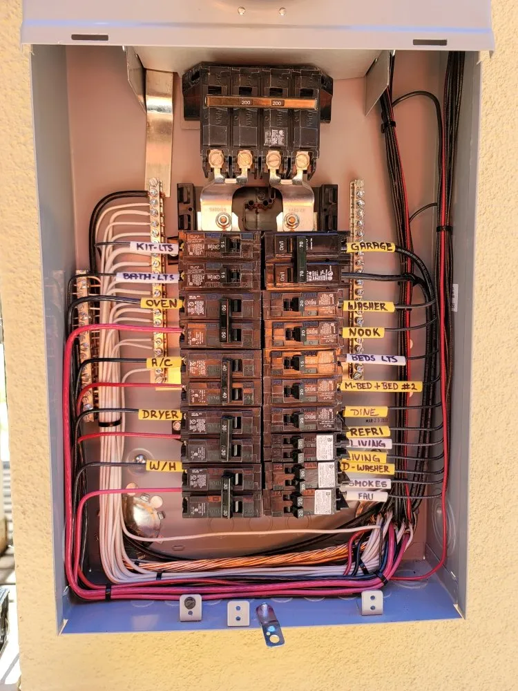 Slide of Santiago Electric