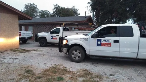 Santos Electric Logo