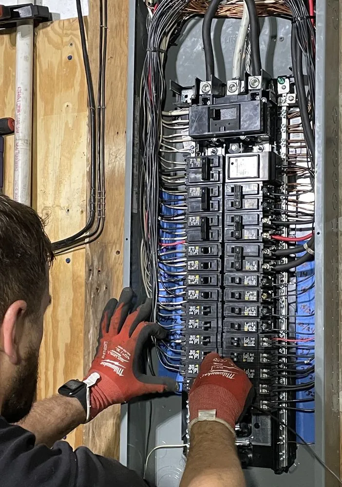 Slide of Sarah & Family Electrical Service